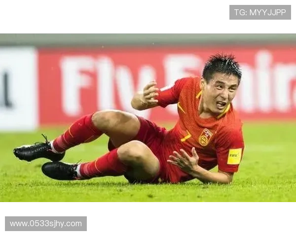 郑心怡足球球星：耀目风采与独特魅力